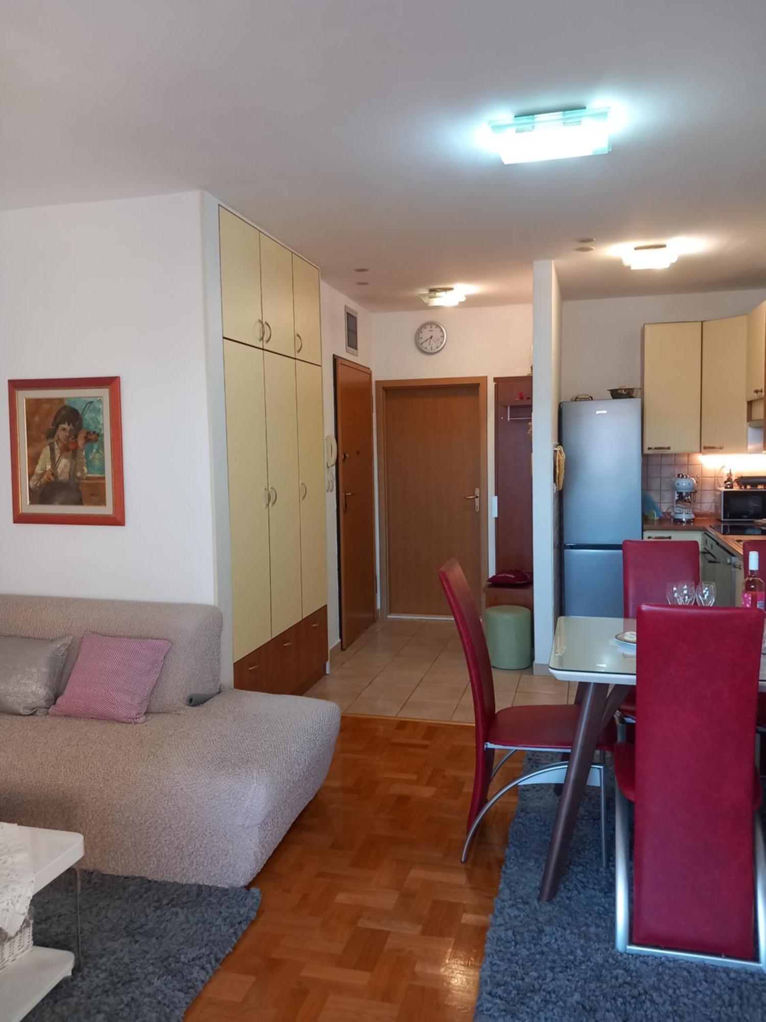 Apartment Harmony - Pleasant And Comfortable Place With A Balcony And A Secured Garage Сплит Экстерьер фото